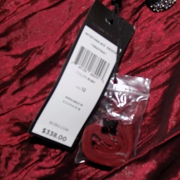 BCBGMaxazria Red Bodycon Mini Dress Strapless Sheath Size 12 Crinkled Brooch - Picture 5 of 6